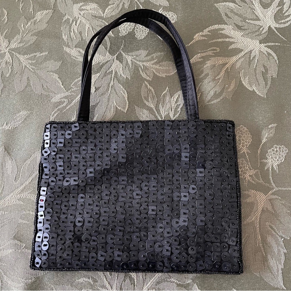 Reaction Kenneth Cole Small Skinny Purse - Black.